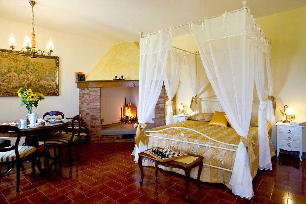 Agriturismo Podere Poggio Ai Cieli San Gimignano Cameră foto